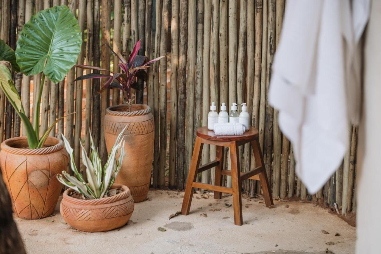 Shongwe Oasis Hotell Victoria Falls Exteriör bild