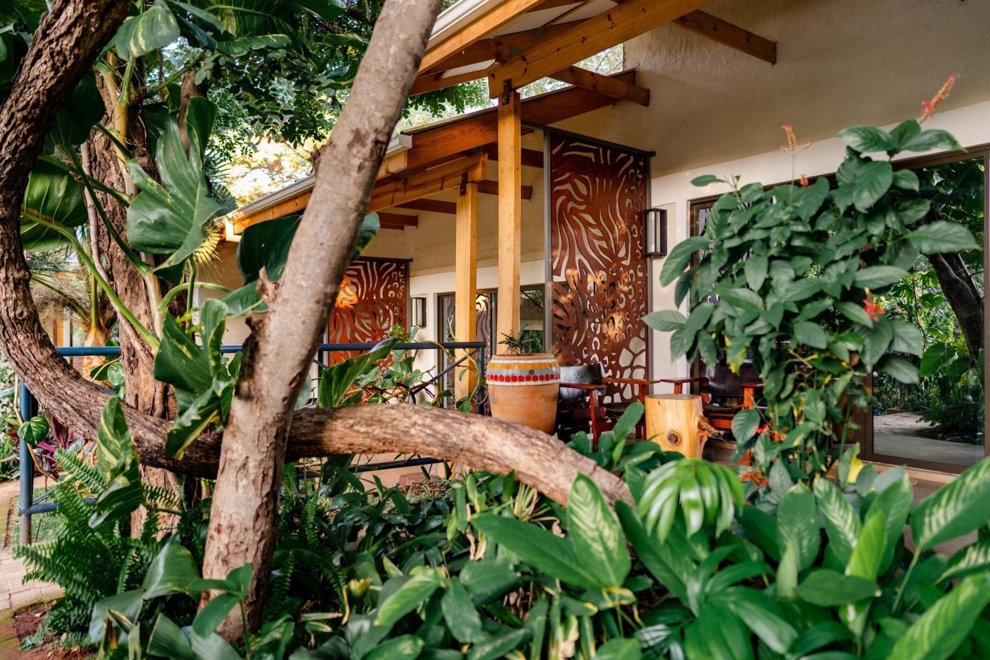 Shongwe Oasis Hotell Victoria Falls Exteriör bild