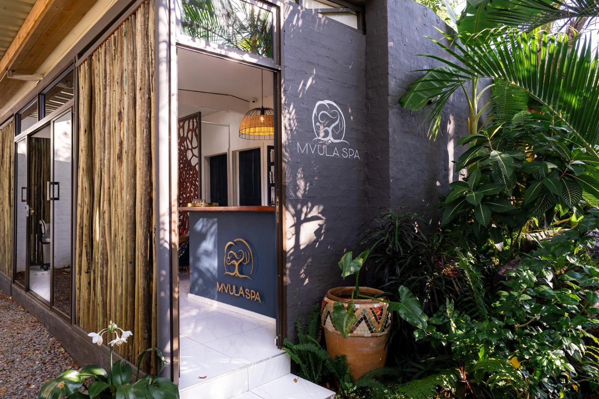 Shongwe Oasis Hotell Victoria Falls Exteriör bild